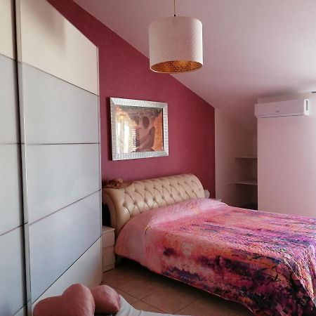 Gmb Villa Rosy Gela Kültér fotó