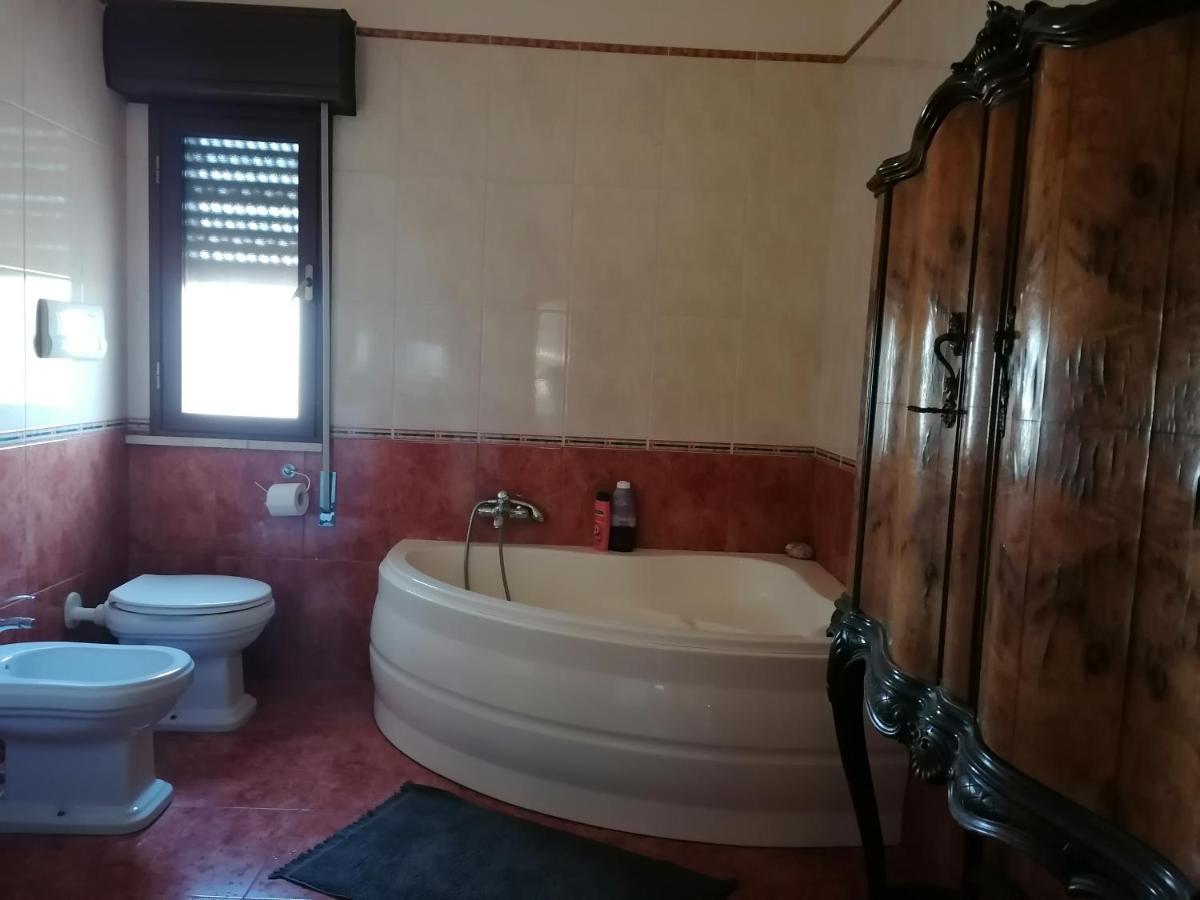 Gmb Villa Rosy Gela Kültér fotó